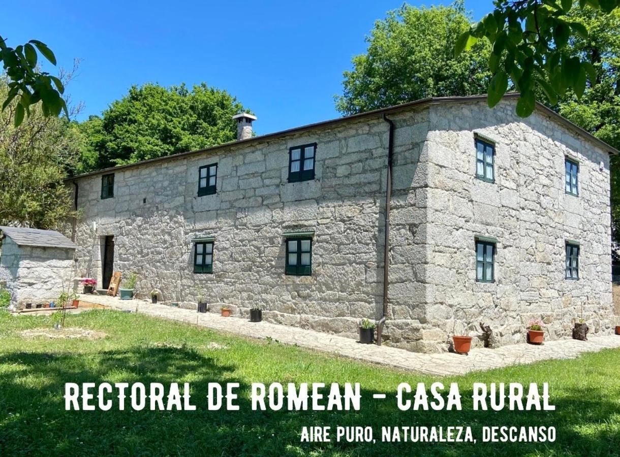 Albergue Rectoral De Romean O Corgo Exterior photo