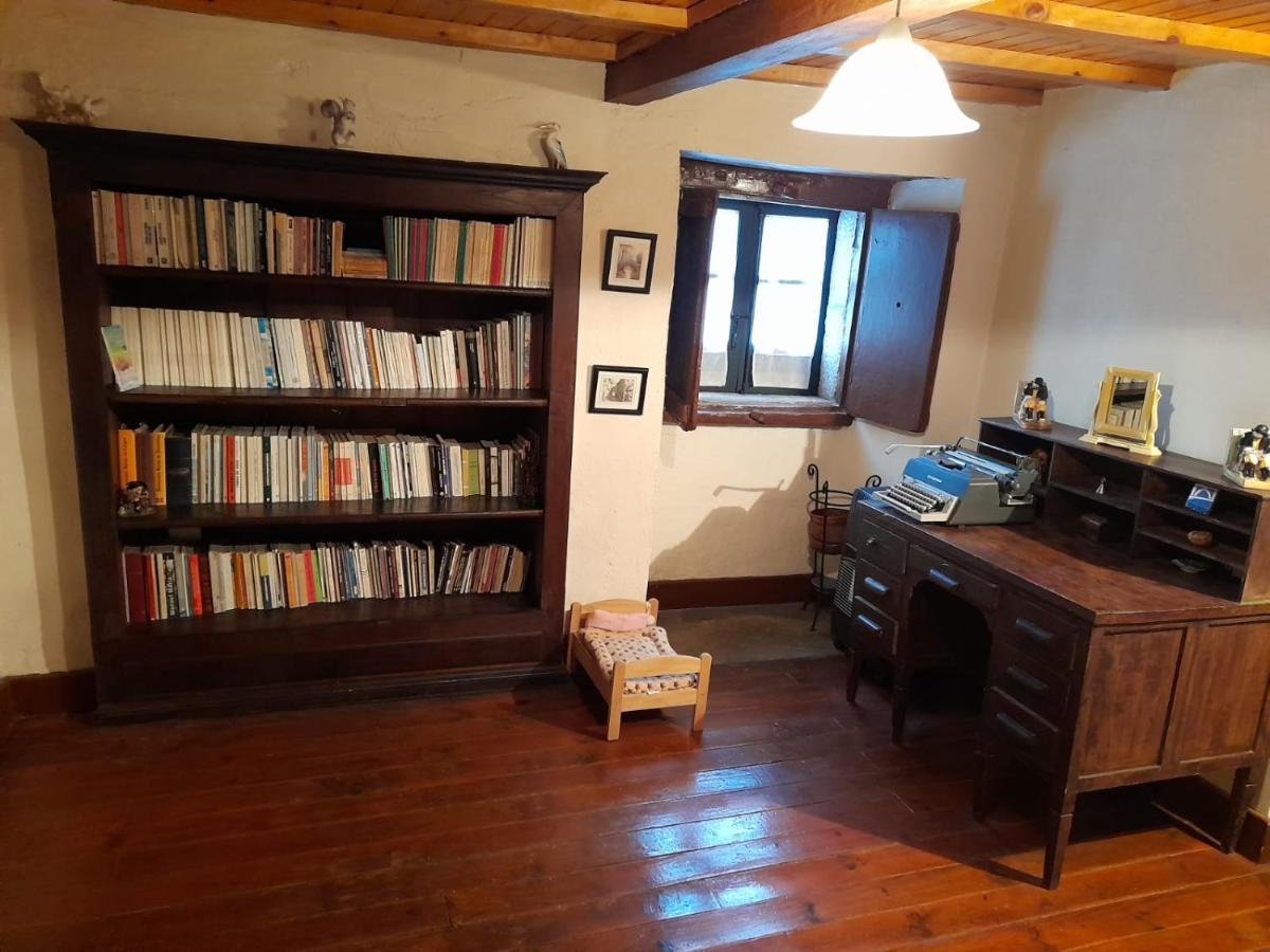 Albergue Rectoral De Romean O Corgo Exterior photo